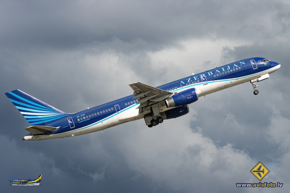 Boeing 757-22L