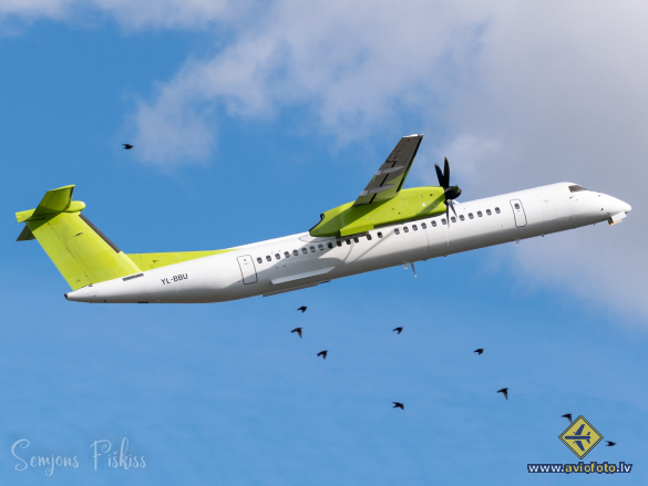 Bombardier DHC-8-402 Q400