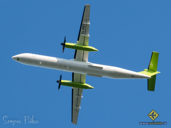 Bombardier DHC-8-402 Q400
