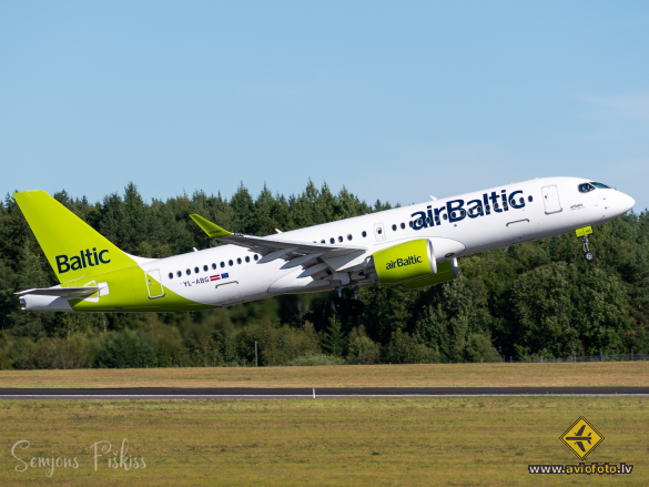 Airbus A220-300