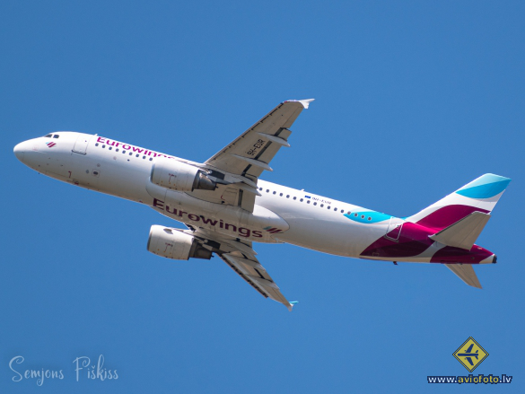 Airbus A320-214