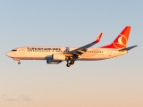 Boeing 737-8F2