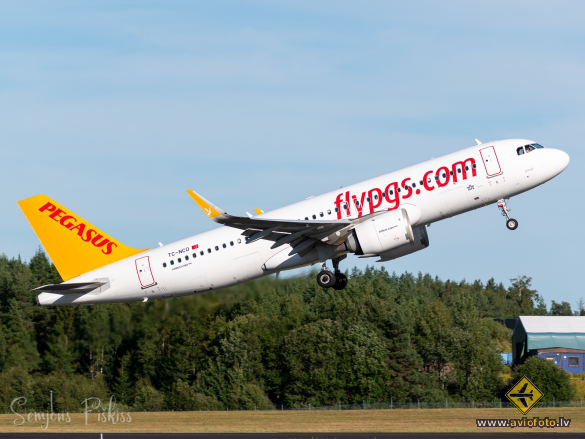 Airbus A320-251N