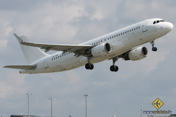 Airbus A320-214