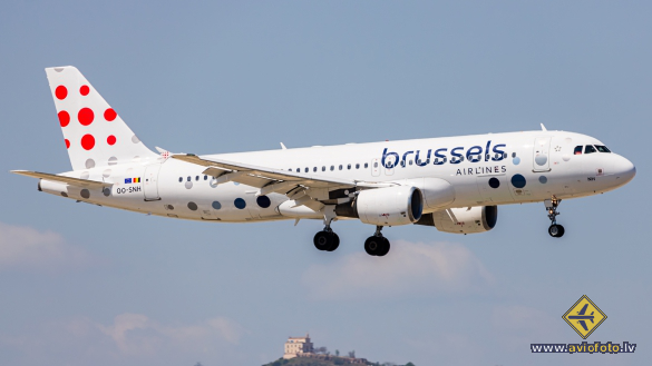 Airbus A320-214