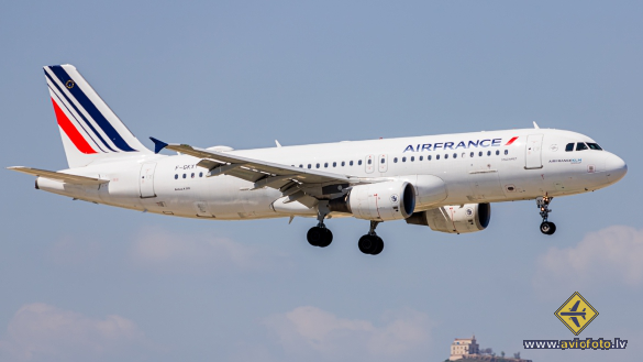 Airbus A320-214