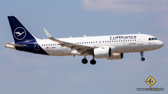 Airbus A320-271N