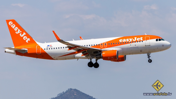 Airbus A320-214