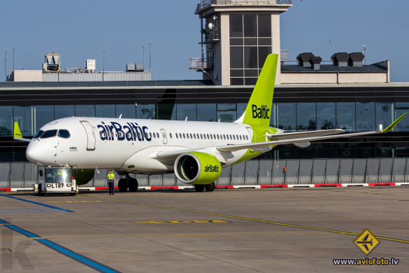 Bombardier CSeries CS300 (BD-500-1A11)