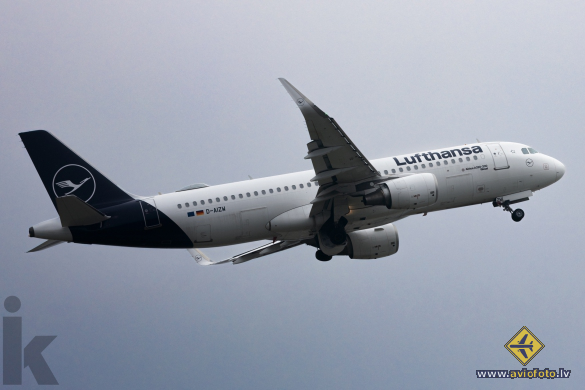 Airbus A320-214