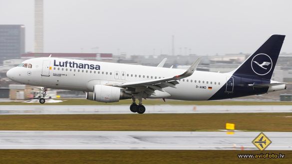 Airbus A320-214