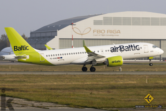 Airbus A220-300