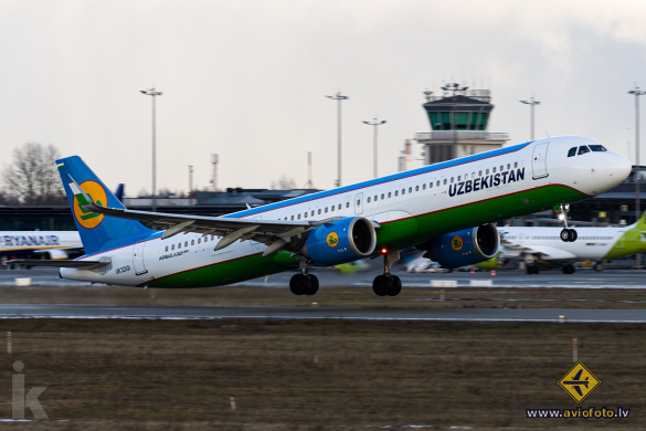 Airbus A321-253NX