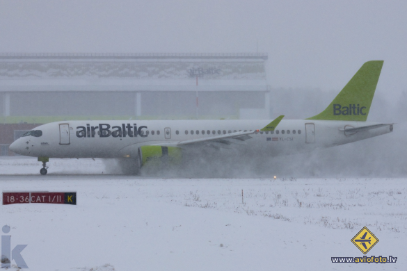 Bombardier CSeries CS300 (BD-500-1A11)