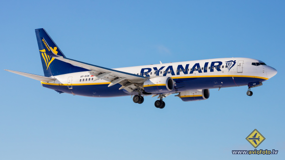 Boeing 737-8AS