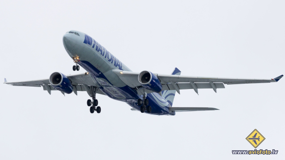 Airbus A330-243