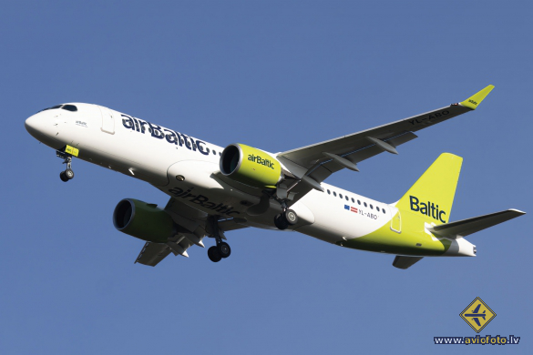 Airbus A220-300