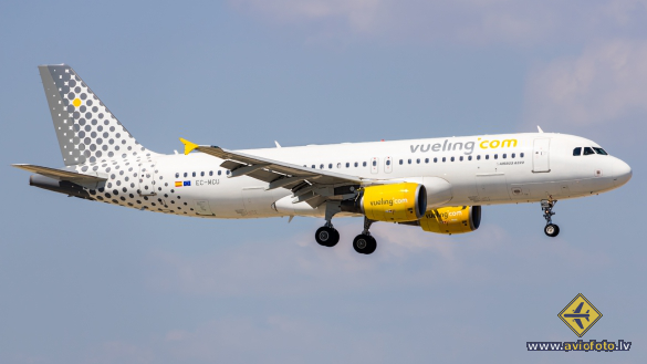 Airbus A320-214