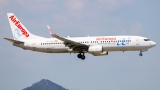 Boeing 737-85P