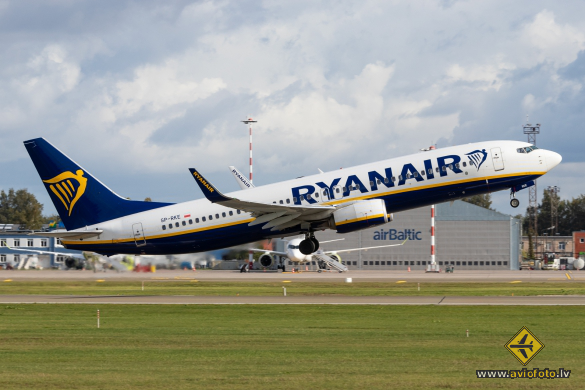 Boeing 737-8AS