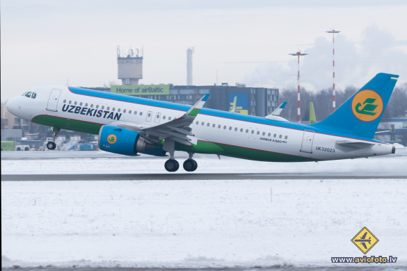 Airbus A320-251N