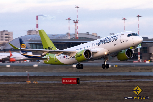 Bombardier CSeries CS300 (BD-500-1A11)