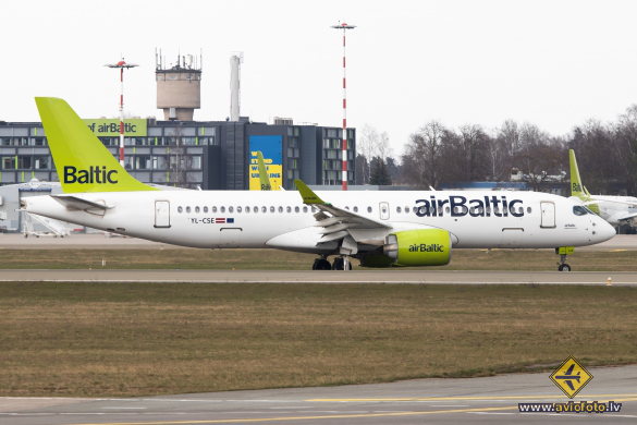 Bombardier CSeries CS300 (BD-500-1A11)