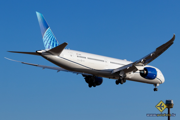 Boeing 787-10 Dreamliner