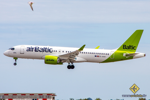 Airbus A220-300