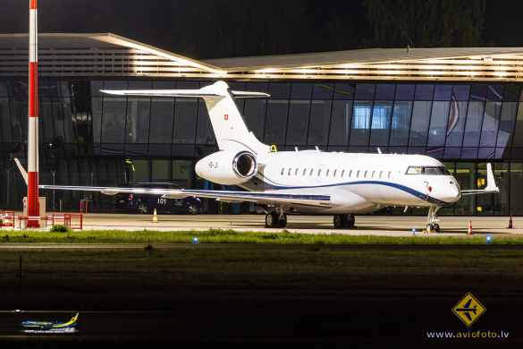 Bombardier Global Express (BD-700-1A10)