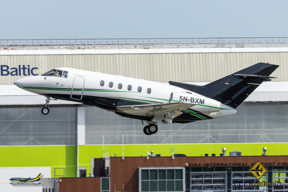 Raytheon Hawker 800XP
