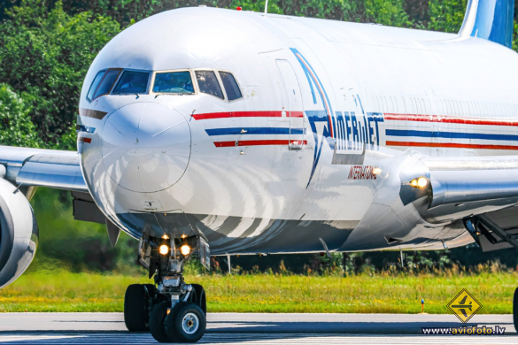 Boeing 767-323/ER(BDSF)