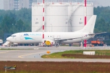 Boeing 737-476(SF)