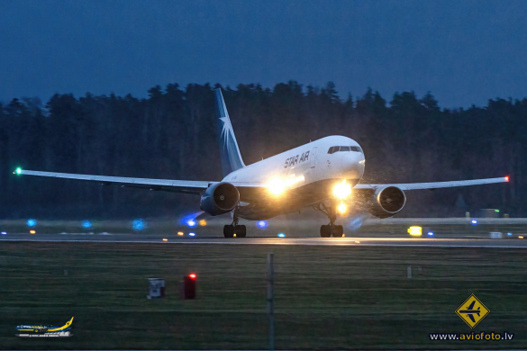 Boeing 767-25E(BDSF)
