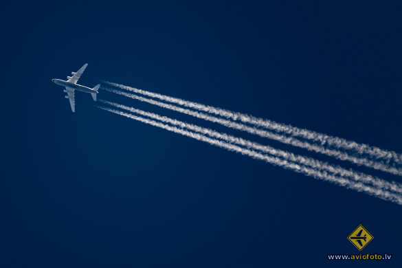 Antonov An-124-100 Ruslan
