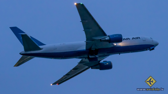 Boeing 767-25E(BDSF)