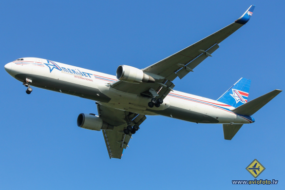 Boeing 767-323/ER(BDSF)
