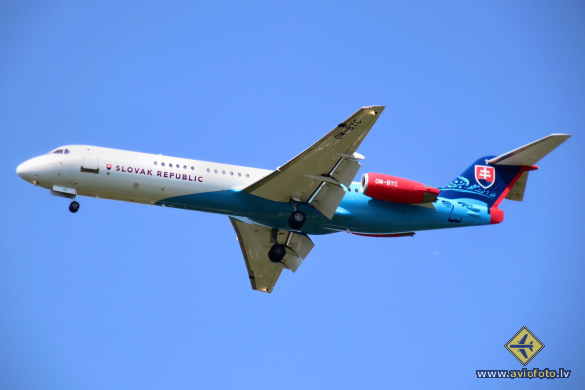 Fokker 100 (F-28-0100)