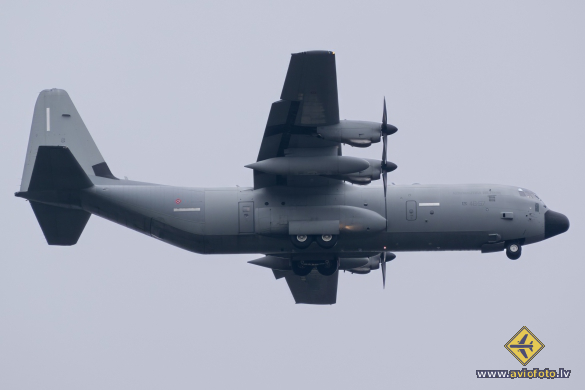 Lockheed Martin C-130J-30 Hercules (L-382)