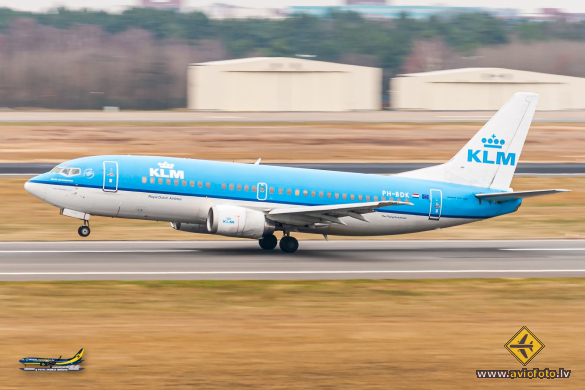 Boeing 737-306