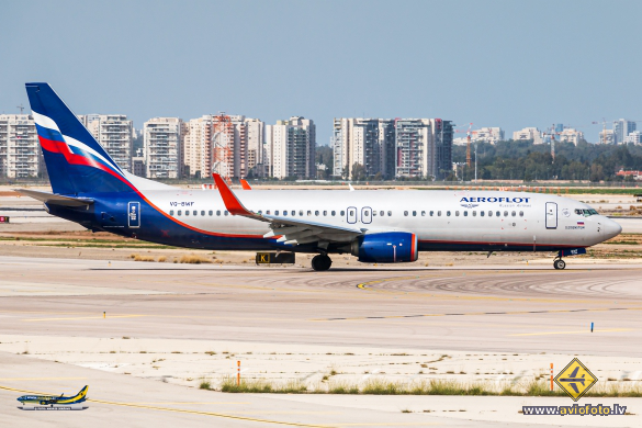 Boeing 737-8LJ