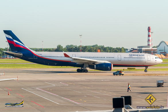 Airbus A330-343