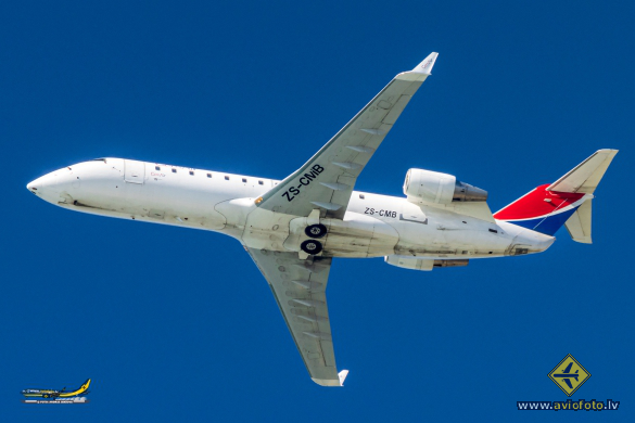 Bombardier CRJ-100ER (CL-600-2B19)