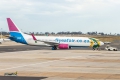 Boeing 737-844