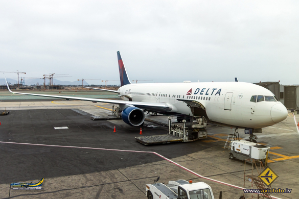Boeing 767-332/ER