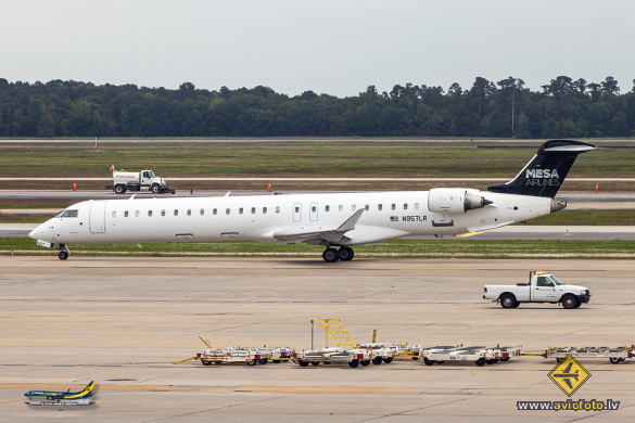 Bombardier CRJ-900 (CL-600-2D24)