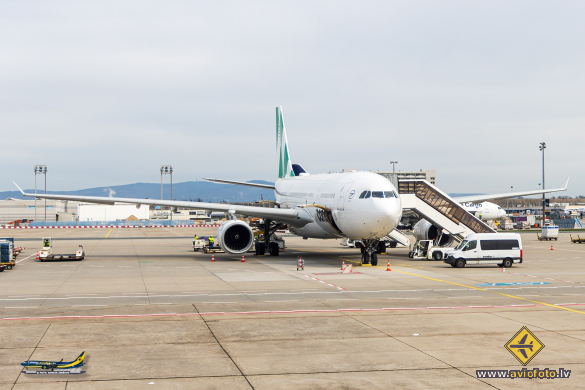 Airbus A330-243