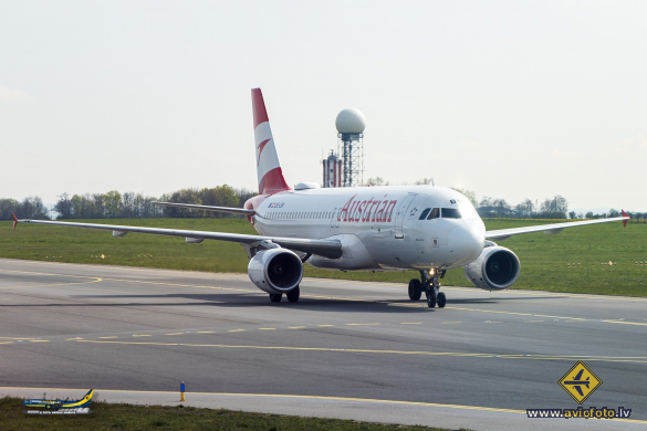 Airbus A320-214