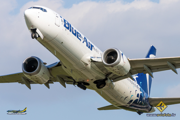Boeing 737-8 MAX