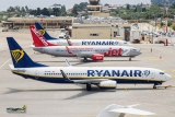 Boeing 737-8AS